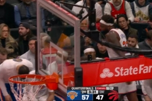 在你犯規(guī)之前我先犯！克拉克森主動犯規(guī) 尼克斯換下米羅