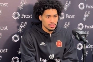 哈珀：上學(xué)時(shí)會(huì)看SGA&東契奇&康寧漢姆&布倫森和哈登的錄像