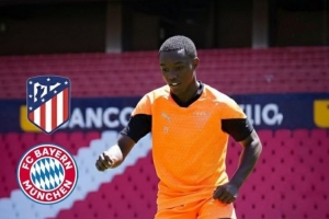 南美媒體：拜仁、曼聯(lián)、馬競有意17歲厄瓜多爾中場卡斯蒂略