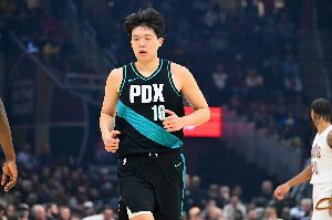 NBA官方數(shù)據(jù)：楊瀚森本賽季每36分鐘掩護(hù)助攻7.1次 高居聯(lián)盟第三