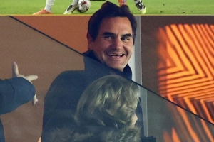 太陽報：費德勒是巴塞爾球迷，他赴現(xiàn)場看該隊和維拉歐聯(lián)杯的比賽