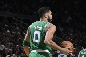 皮爾斯：塔圖姆若在季后賽前20場復出那可以 再晚很容易二次受傷