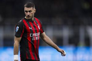 隆戈：如果希門尼斯留隊，米蘭將考慮租借或低價引進一名前鋒