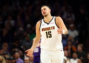 感覺沒發(fā)力！約基奇過去三場場均34.7分10板9助 命中率65.5%