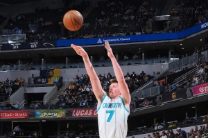 克尼佩爾破庫里3分紀(jì)錄？米勒：他前三年的3分肯定能超同期庫里