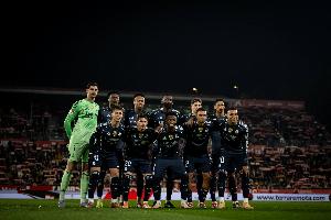 本澤馬：皇馬球員彼此缺乏連接和交流，這事很復(fù)雜教練也解決不了