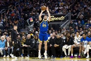 為何選擇打NBA？斯潘塞：我愛長(zhǎng)曲棍球 但籃球一直是我的初戀