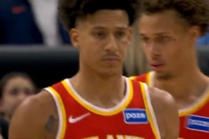 連續(xù)三場三雙隊史首人！杰倫·約翰遜助攻紐厄爾暴扣得分