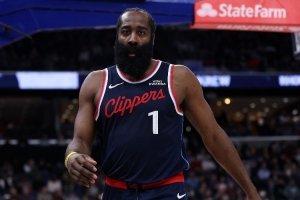 維拉紐瓦：哈登和皮蓬都打17年但前者多1萬分 他是歷史前25