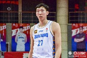 雙拳敵四手！賈爾斯單節(jié)4中4砍9分 勉力抗衡首鋼五虎合計(jì)26分