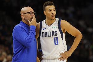 10年生涯第4次賽季報(bào)銷(xiāo)??獨(dú)行俠官宣?？怂_姆右膝手術(shù)成功