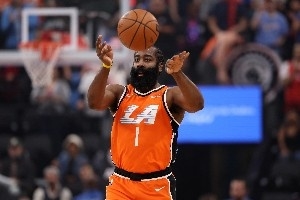 至少連續(xù)3場(chǎng)三雙球員：?jiǎn)痰?77曾連續(xù)7場(chǎng) 威少連砍11場(chǎng)震古爍今