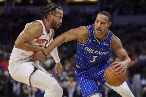 鹿死誰手猶未知！ESPN預(yù)測明日NBA杯勝率：尼克斯61.8% 魔術(shù)38.2%