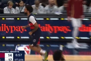 三分很準！賈斯汀·尚帕尼加長三分自信出手命中 打停騎士！