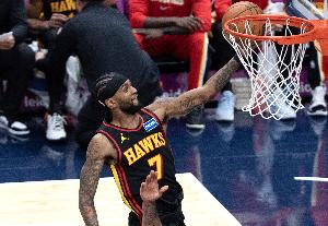 表哥附體！亞歷山大-沃克半場9中6轟下20分1板1斷