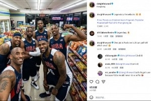 AI以假亂真了！霍華德曬美國(guó)隊(duì)超市合照：詹姆斯/科比/杜蘭特在列