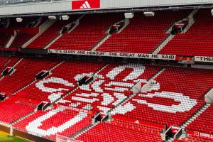 猜猜是什么好事？曼聯官博：突發(fā)事件，中國結閃現夢劇場？！