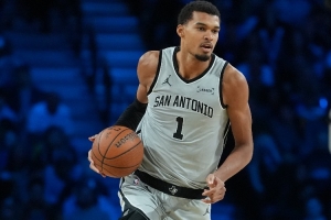 文班：挺進(jìn)決賽很欣慰 我們踐行的是純粹且堅(jiān)守體育精神的籃球