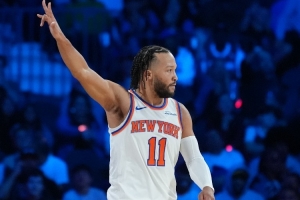 邁克·布朗：布倫森應(yīng)該在MVP的討論范圍 他得到的贊譽(yù)不夠