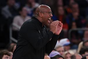 布倫森：布朗推行他的戰(zhàn)術(shù)體系嚴(yán)厲督促我們 要堅(jiān)決執(zhí)行從我做起