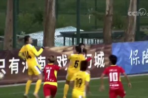 布教授的足球藝術(shù)，每一個(gè)動作都仿佛在他的大腦中提前預(yù)演過