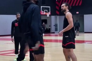 誰(shuí)來承擔(dān)組織重任？火箭隊(duì)訓(xùn)練：KD申京狀態(tài)依舊，謝潑德彈無虛發(fā)