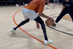 杜蘭特招牌變向過(guò)人技巧！幅度一定要大 ?。?！