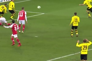 老對手了！多特蒙德客場對陣美因茨精選進(jìn)球！