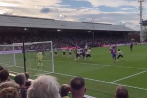 韌性十足的球隊！現場實拍恩凱提亞97分鐘絕殺利物浦！