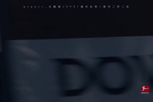 這個(gè)胖子帶球慢吞吞的，會踢球嗎？