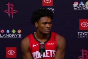 阿門：我雖然還達(dá)不到庫(kù)里那種超遠(yuǎn)射程，但投射范圍確實(shí)擴(kuò)大很多