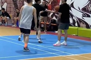 現(xiàn)場(chǎng)實(shí)拍：阿什拉夫致命傳球，貢薩洛拉莫斯絕殺巴薩