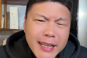 京味兒口音泰山球迷怒斥國安：咱就說還能玩嗎，不能玩就地解散吧