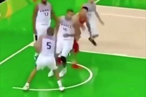 前CBA球員郭曉鵬：我不喜歡麥迪，他太TM裝X了，來CBA打我都費(fèi)勁