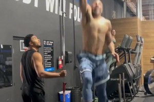 畢竟是千禧年狀元！47歲了還這么能飛啊