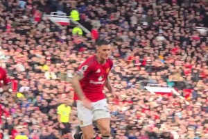 現(xiàn)場實拍！舍什科進(jìn)球后揮拳慶祝