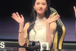 因?yàn)楦赣H喜歡意甲豪門(mén)尤文圖斯，所以給她起名陳都靈??