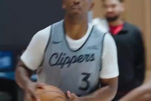 老炮還有油！保羅反擊中一記果斷的三分瀟灑命中