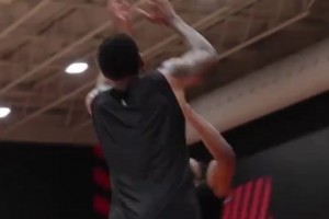 完美默契！杜蘭特阿門小賈的三線快攻真是行云流水??