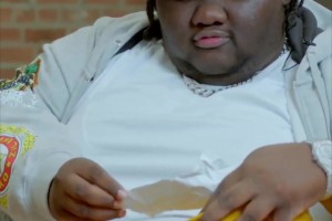 美國(guó)說(shuō)唱歌手：哈登經(jīng)常私信我說(shuō)“給我發(fā)點(diǎn)疼痛（傷感）的音樂(lè)