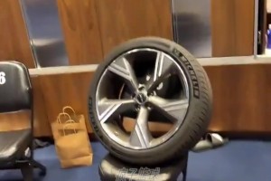 楊毅回顧：姚明和奧尼爾差距還是 巔峰奧尼爾基本無解