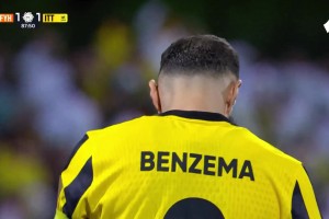 背鍋！本澤馬88分鐘點球被撲錯失絕殺機會！