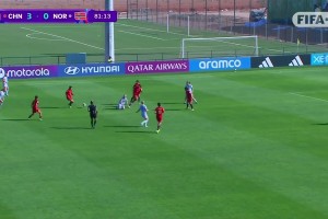 太強(qiáng)了??方珍珠單刀破門，U17中國女足4-0領(lǐng)先挪威