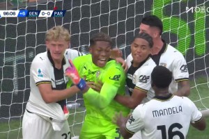 日本門神！鈴木彩艷意甲補時撲出點球！助帕爾馬拿到1分！