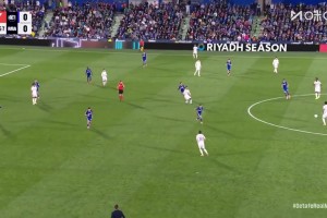 皇馬取得領(lǐng)先！姆巴佩轉(zhuǎn)身抽射打破僵局！居萊爾直塞送助攻！