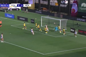 絕殺點球被撲，反遭絕殺！網(wǎng)友：如此澳假，怎能不愛??