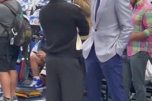 兩位這是在談什么交易呢？富保羅與獨行俠高管Nico面對面熱聊