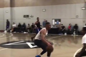 永遠(yuǎn)讓人過(guò)目不忘的打法！八年前野球場(chǎng)的威少虐框時(shí)刻！