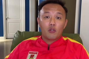 不節(jié)制！范曉冬批亞泰某些球員：私生活不檢點(diǎn)，自己玩到腿發(fā)軟