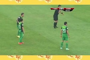 當(dāng)年邵佳一上演“邵式弧線”絕殺恒大令天河體育場鴉雀無聲